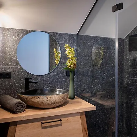 Lerchpeuntgut Alpenfreud