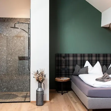 Lerchpeuntgut Alpenfreud