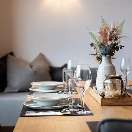 Lerchpeuntgut Alpenfreud * تامسويغ