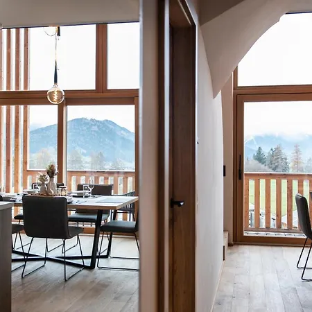 Lerchpeuntgut Alpenfreud * تامسويغ