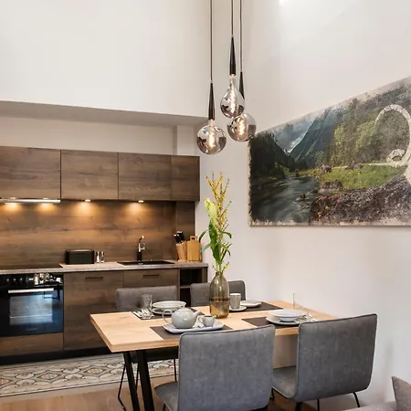 Lerchpeuntgut Alpenfreud *