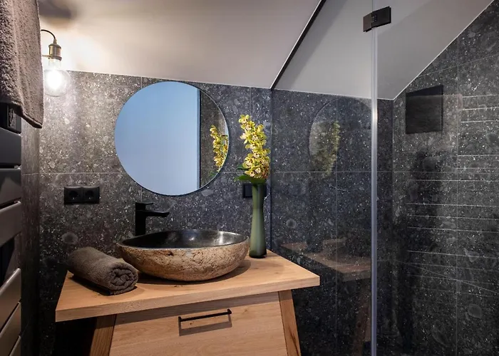 Lerchpeuntgut Alpenfreud