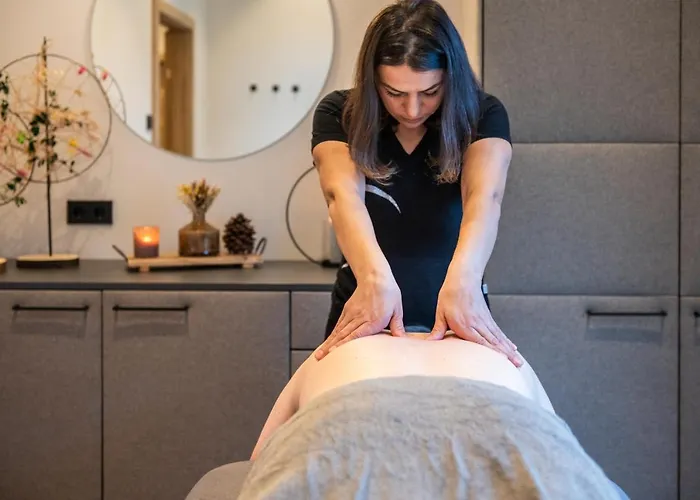 Lerchpeuntgut Alpenfreud * Tamsweg