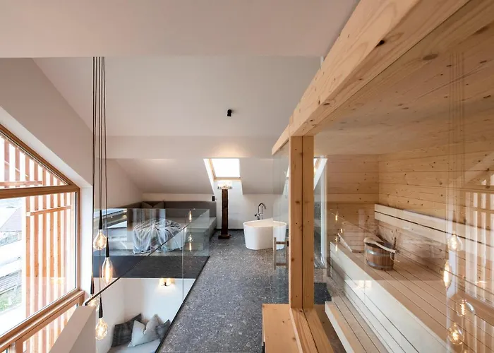 Lerchpeuntgut Alpenfreud * Tamsweg