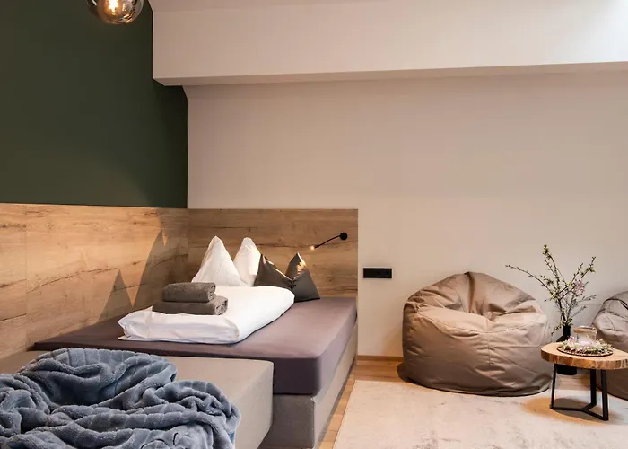 Lerchpeuntgut Alpenfreud * Tamsweg