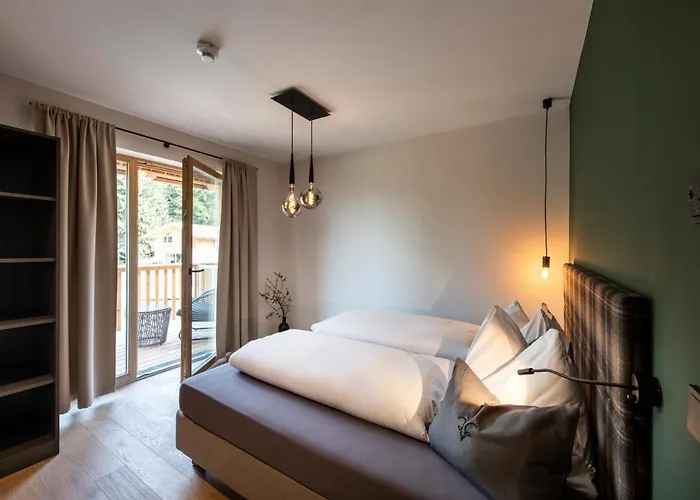 Lerchpeuntgut Alpenfreud * Tamsweg